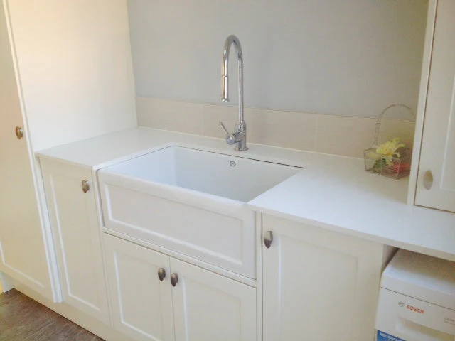 1901 Farmhouse Sink (Includes 90mm Waste Fitting) - Image 3