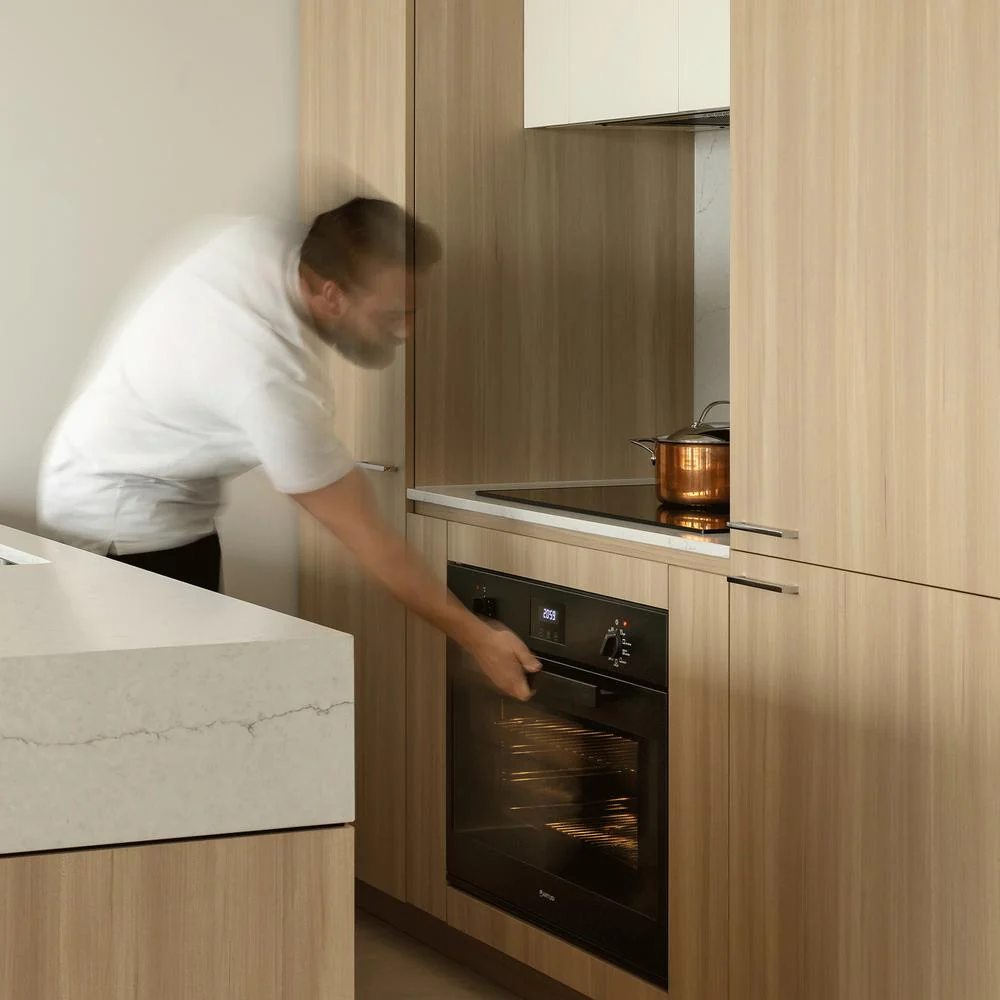Artusi 75cm Built-in Pyrolytic Oven - Matt Black - Image 4