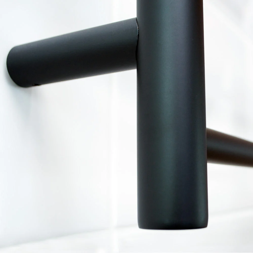 Radiant Heated Round Ladder 600 x 1100mm - Matt Black - Image 2