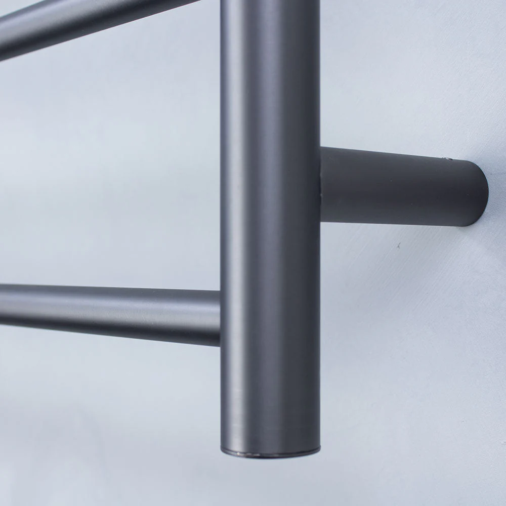 Radiant Heated Round Ladder 600 x 800mm - Gun Metal Grey - Image 2