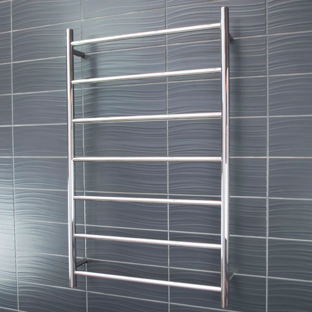 Radiant Non-Heated Round Ladder 700 x 1130mm - Mirror Polished