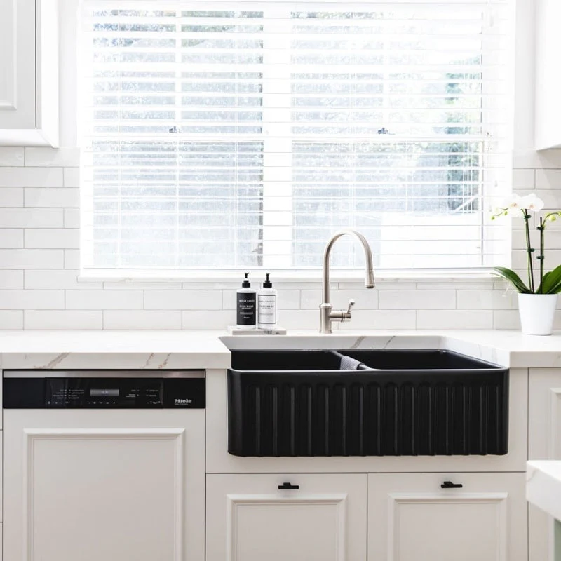 Turner Hastings Novi 850mm Fireclay Butler Sink - Black Matte - Image 4